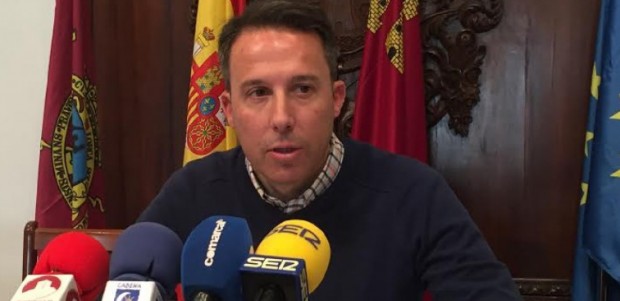 Fulgencio Gil anuncia que el Ayuntamiento pedirá que el autor de la agresión sexual a una joven lorquina sea expulsado de España, además de cumplir las penas a las que sea condenado