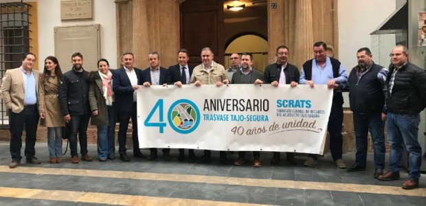 Fulgencio Gil junto a los regantes ha defendido el Trasvase del Tajo-Segura y la interconexión con otras cuencas como el principal motor de desarrollo económico de nuestro municipio y región.