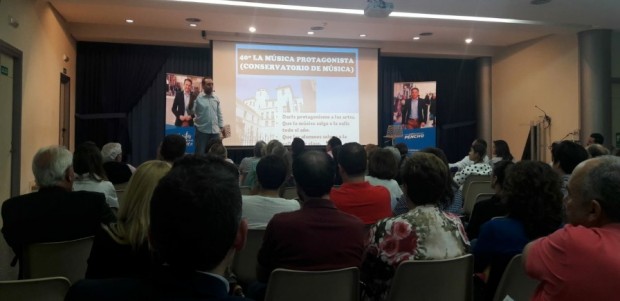 Fulgencio Gil propone la apertura de centros educativos en horario no lectivo, abrir la primera sala de estudio 24 horas e integrar a Lorca en la Red de Ciudades Educadoras Europeas