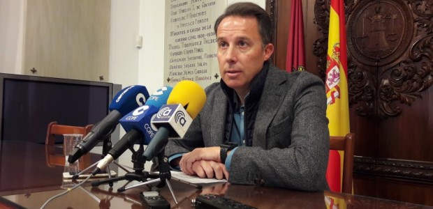 Fulgencio Gil exige que se convoque antes de final de año la Plataforma pro Soterramiento para denunciar los incumplimientos del Ministerio de Fomento