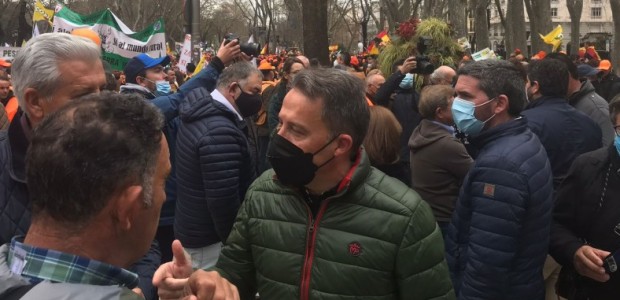 Fulgencio Gil y Ángel Meca lideran en Madrid la representación lorquina en la manifestación en defensa del campo: “juntos conseguiremos que esto cambie”