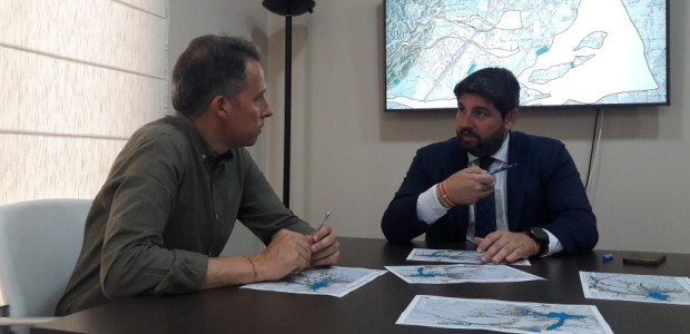 Fulgencio Gil traslada al presidente regional la preocupación de los damnificados por las Zonas de Flujo Preferente impuestas por el gobierno central