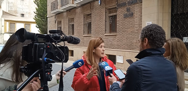 El traslado de la Escuela de Idiomas al antiguo centro comarcal acumula un año de retraso porque el gobierno del PSOE no ha concedido todavía la licencia
